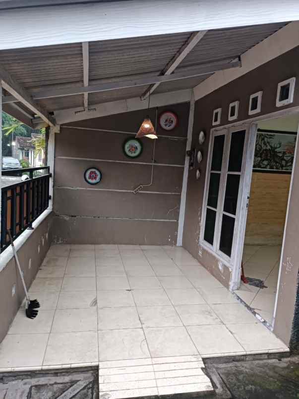dijual rumah purwomartani