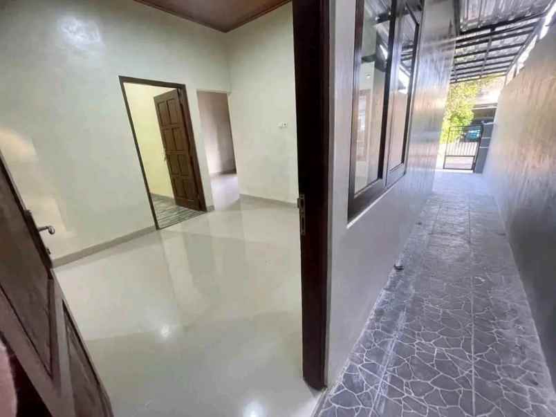 dijual rumah purwomartani