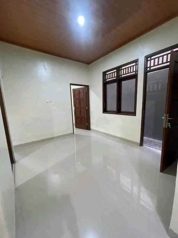 dijual rumah purwomartani