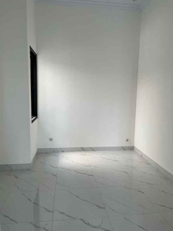 dijual rumah rangkapanjaya