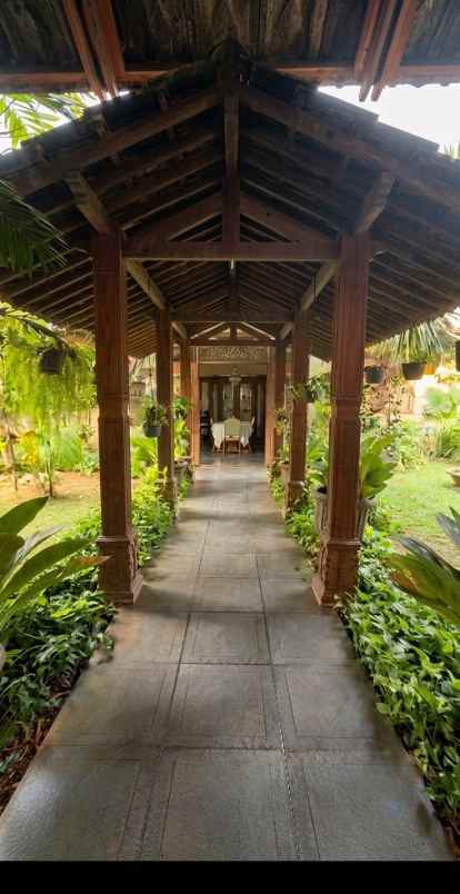 dijual rumah rasa private residence