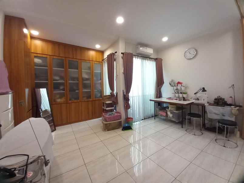 dijual rumah ratna jatibening bekasi