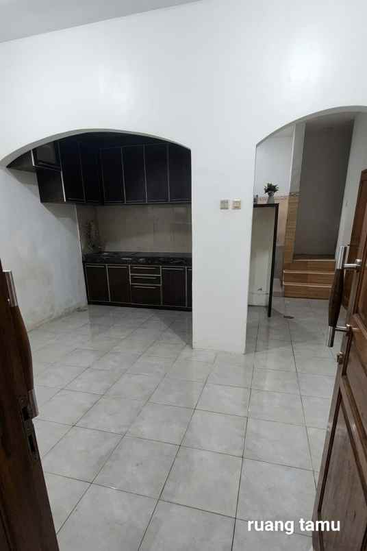 dijual rumah rempoa ciputat timur