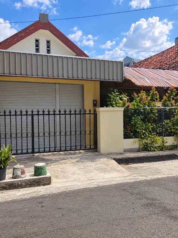 dijual rumah rumah kedung klinter