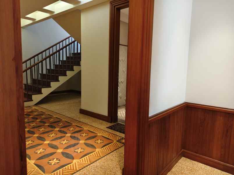 dijual rumah rumah menteng jakarta pusat