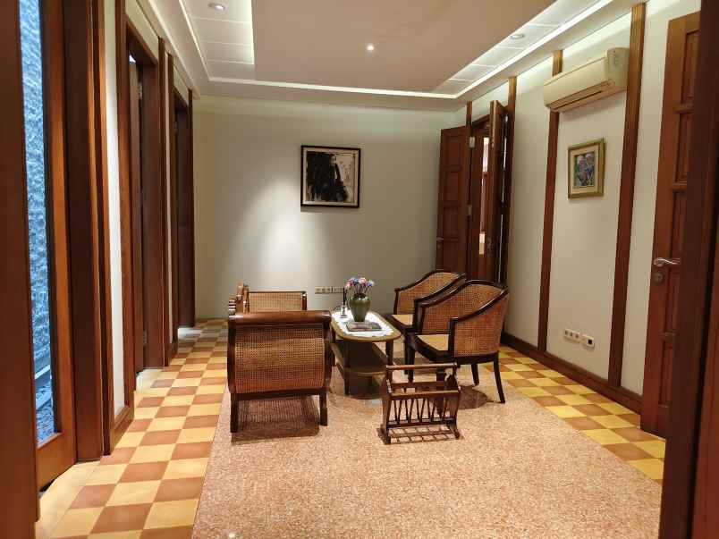 dijual rumah rumah menteng jakarta pusat