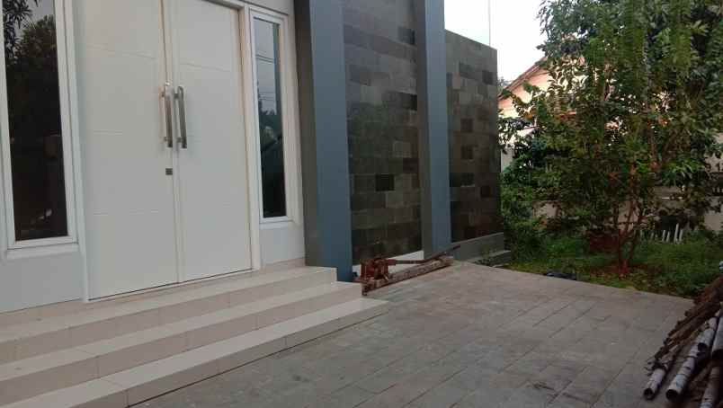 dijual rumah rumah pulomas jakarta timur