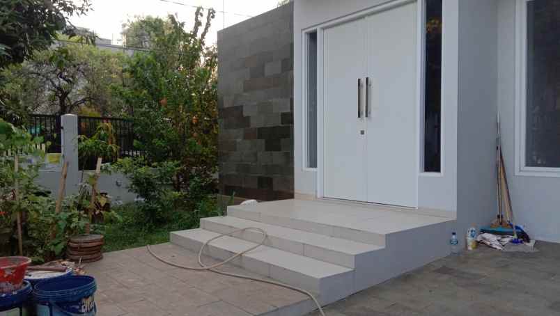 dijual rumah rumah pulomas jakarta timur