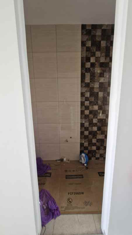 dijual rumah rungkut