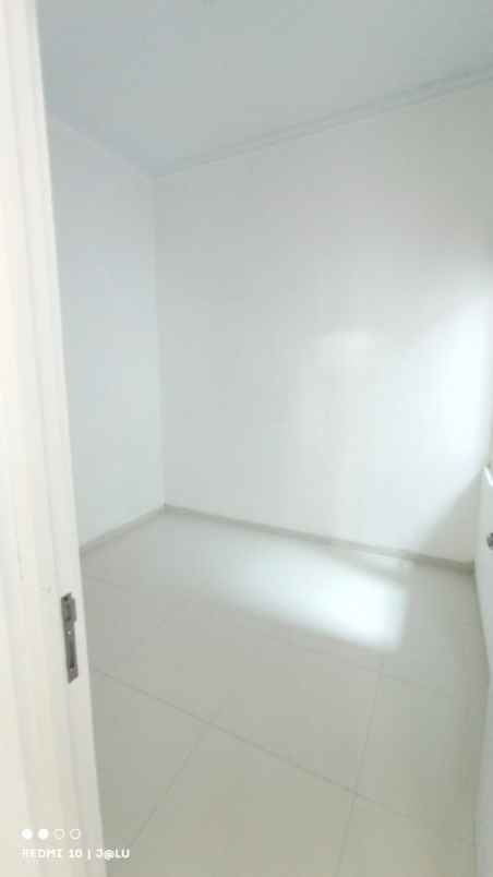 dijual rumah rungkut