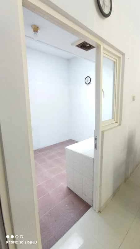 dijual rumah rungkut