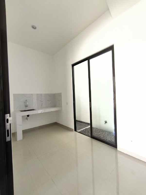 dijual rumah rungkut surabaya