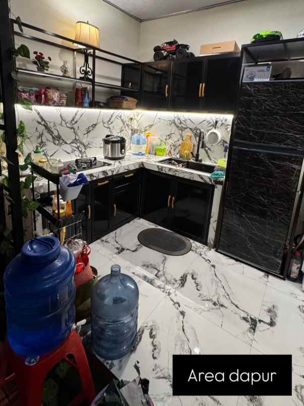 dijual rumah sambiroto