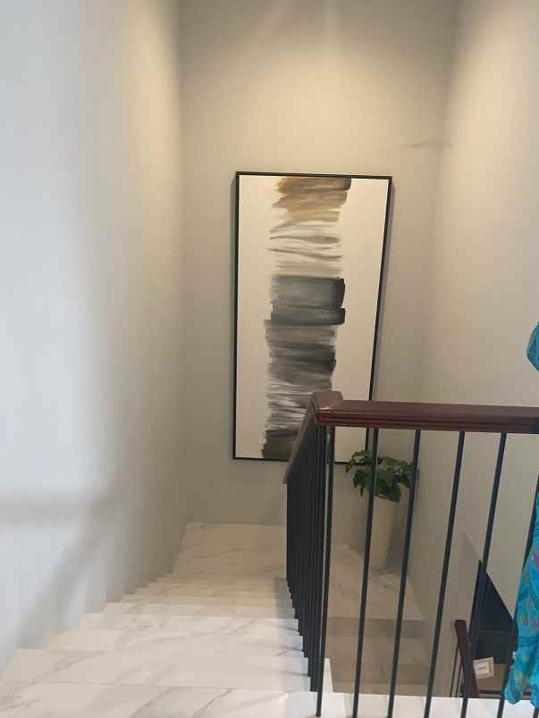 dijual rumah sambiroto