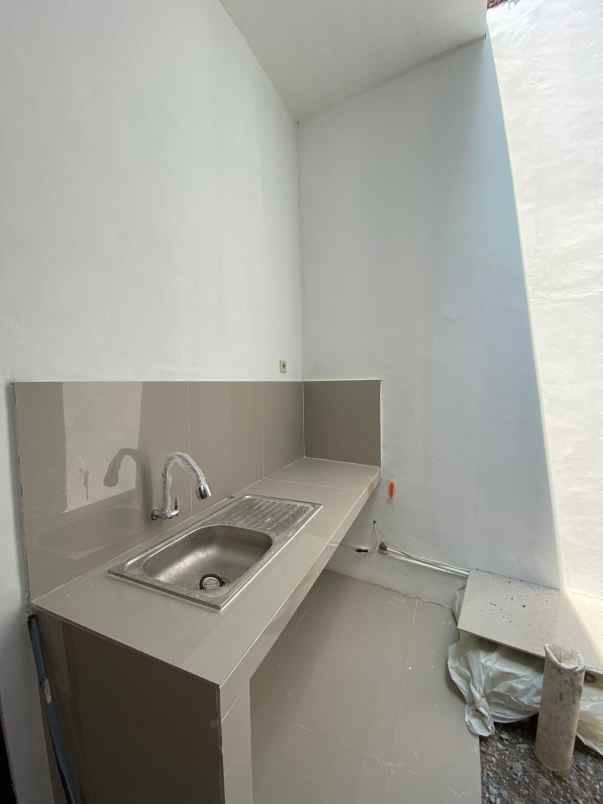 dijual rumah sasak panjang tajurhalang