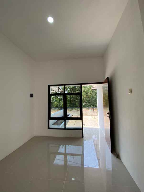 dijual rumah sasak panjang tajurhalang