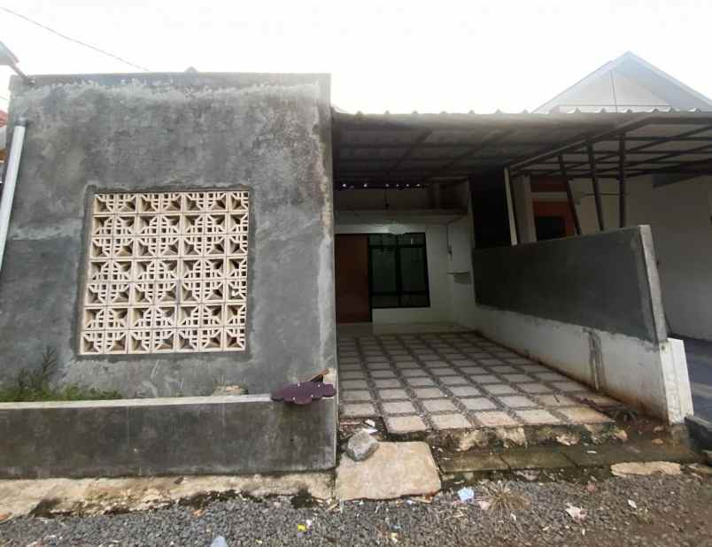 dijual rumah sasak panjang tajurhalang