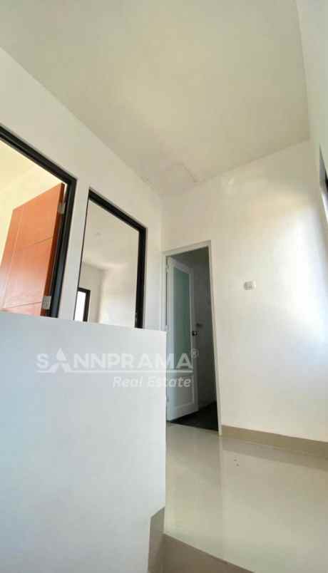 dijual rumah sawangan permai