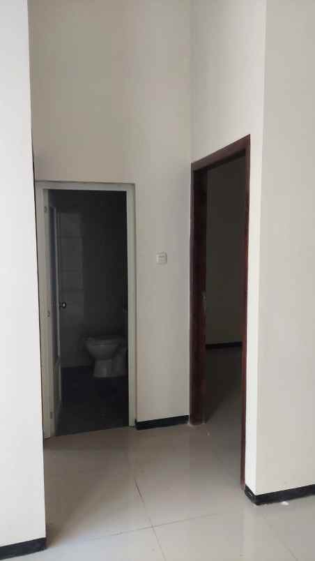 dijual rumah sawojajar