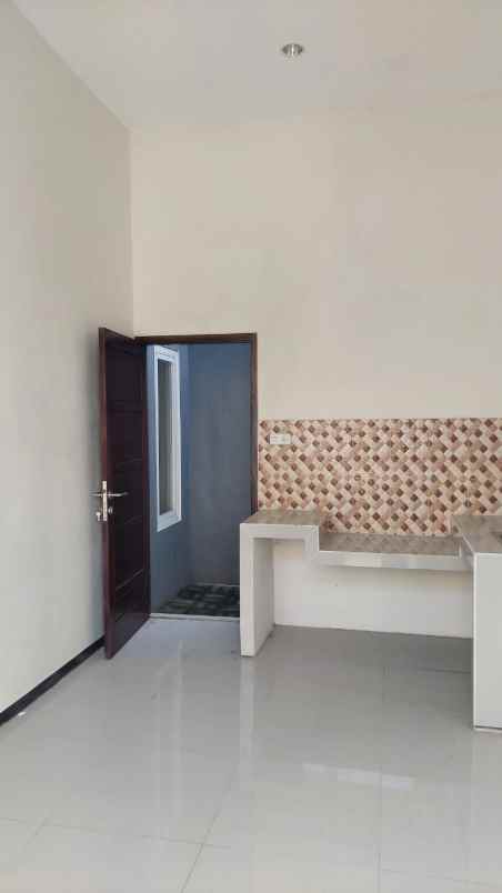 dijual rumah sawojajar