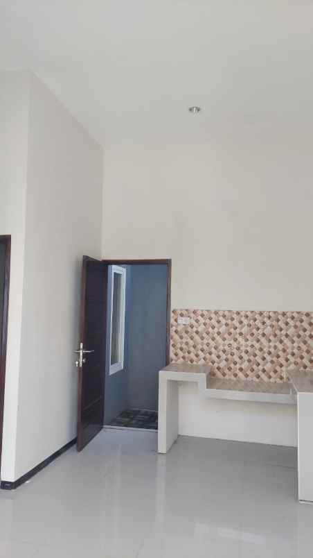 dijual rumah sawojajar