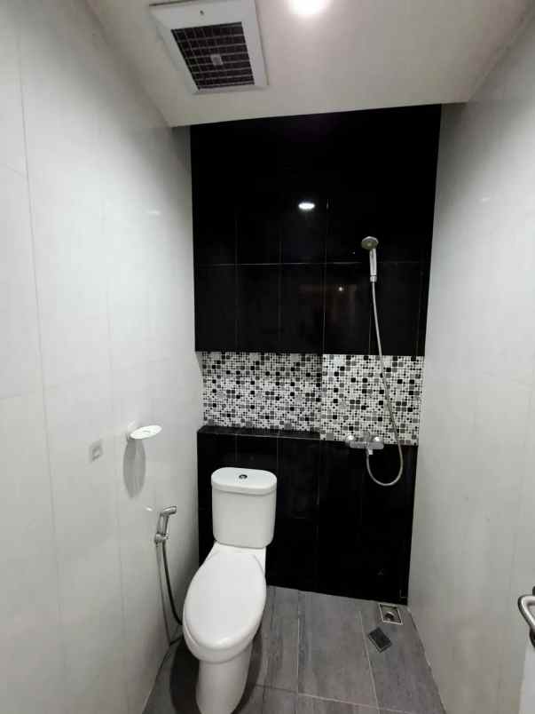 dijual rumah sektor 9 bintaro jaya