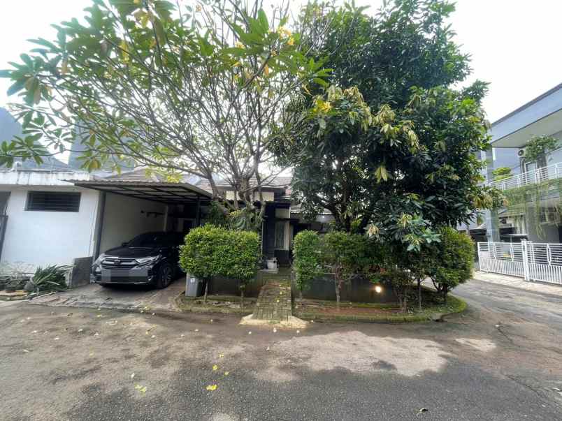 dijual rumah serpong park