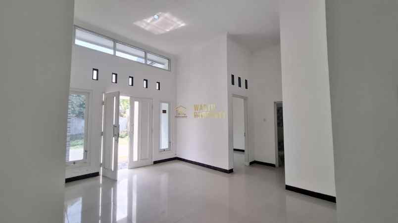 dijual rumah siap huni deket candi sambisari