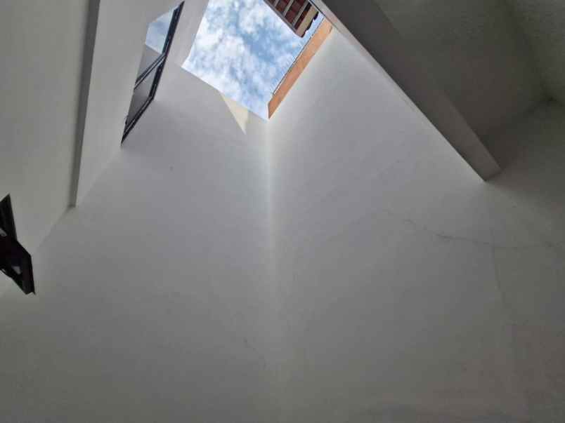 dijual rumah siap huni di komplek dolog jakarta timur