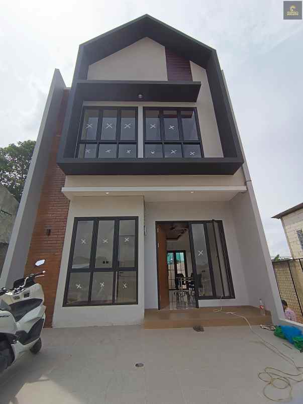 dijual rumah sip649
