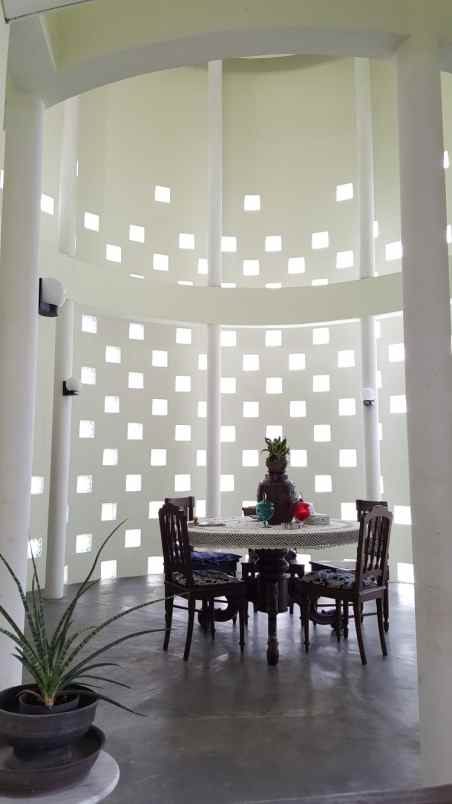 dijual rumah strategis asri indah di kota bandung