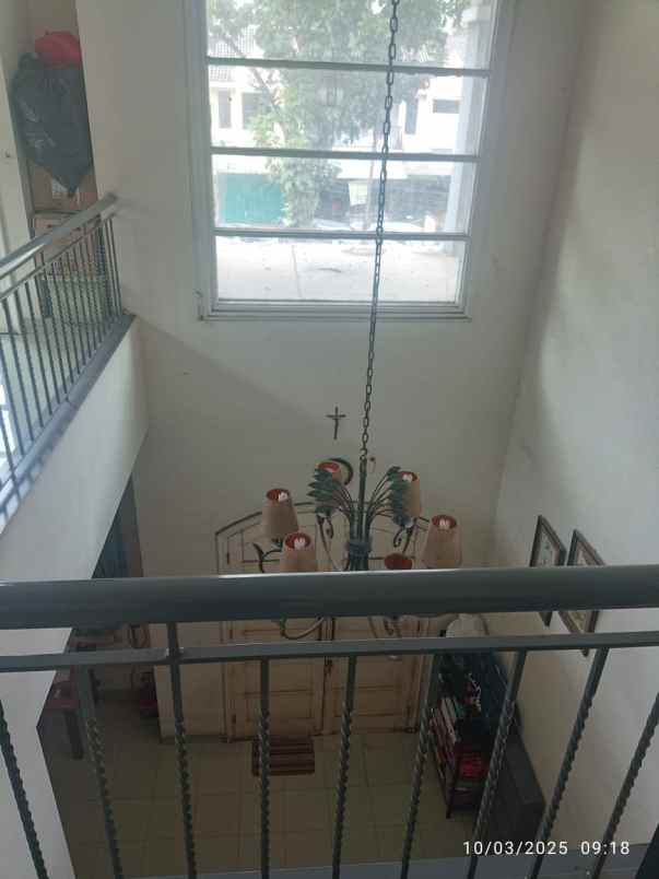 dijual rumah strategis di sektor 7 gading serpong