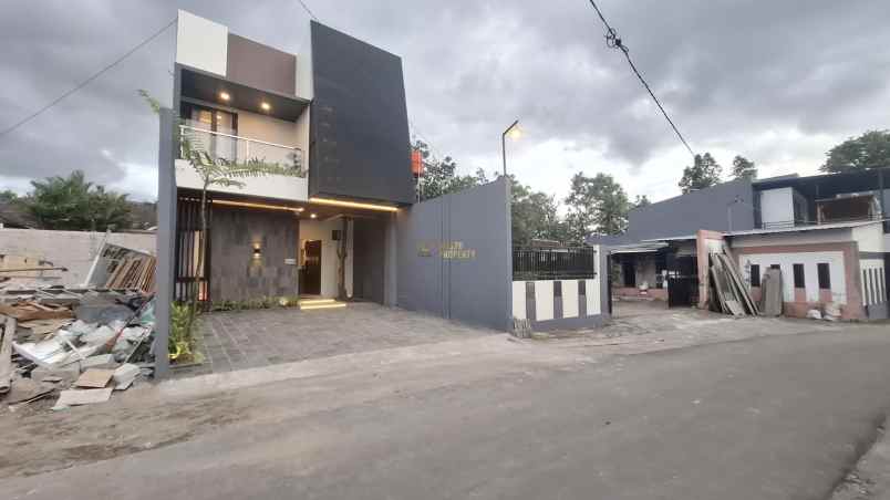 dijual rumah sukoharjo ngaglik sleman