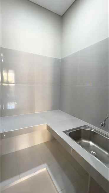 dijual rumah taman pondok indah