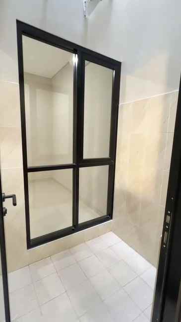 dijual rumah taman pondok indah