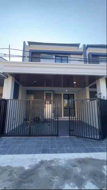 dijual rumah taman pondok indah