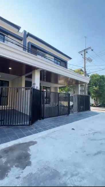 dijual rumah taman pondok indah