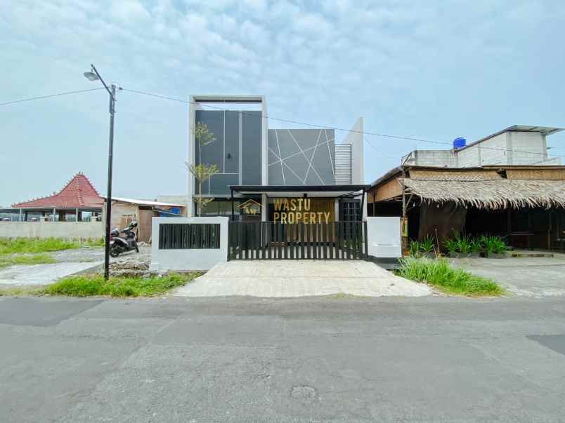 dijual rumah tamanmartani kalasan