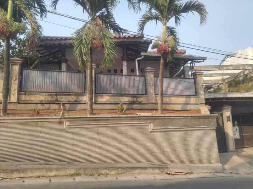 dijual rumah tapos