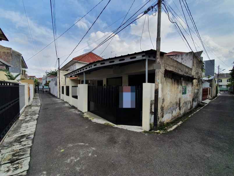 dijual rumah tebet timur