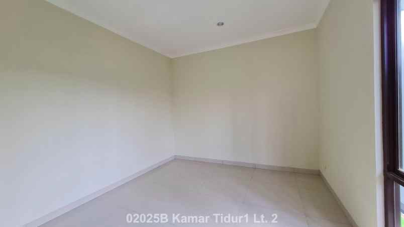 dijual rumah the icon bsd