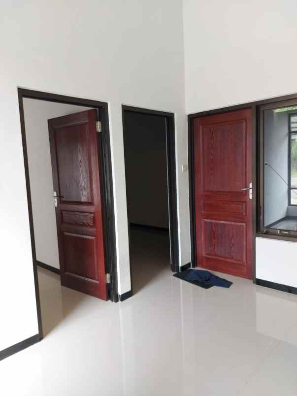 dijual rumah tlogowaru