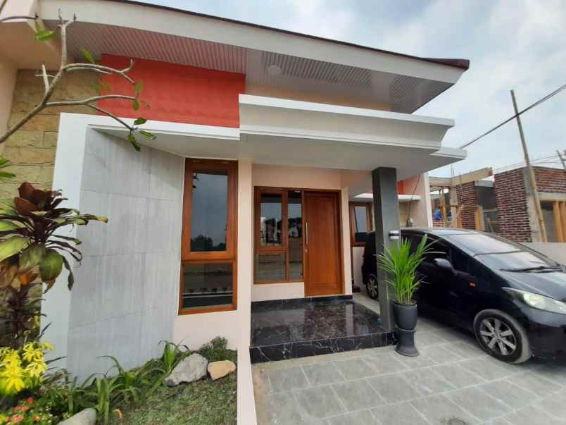 dijual rumah trighanggo