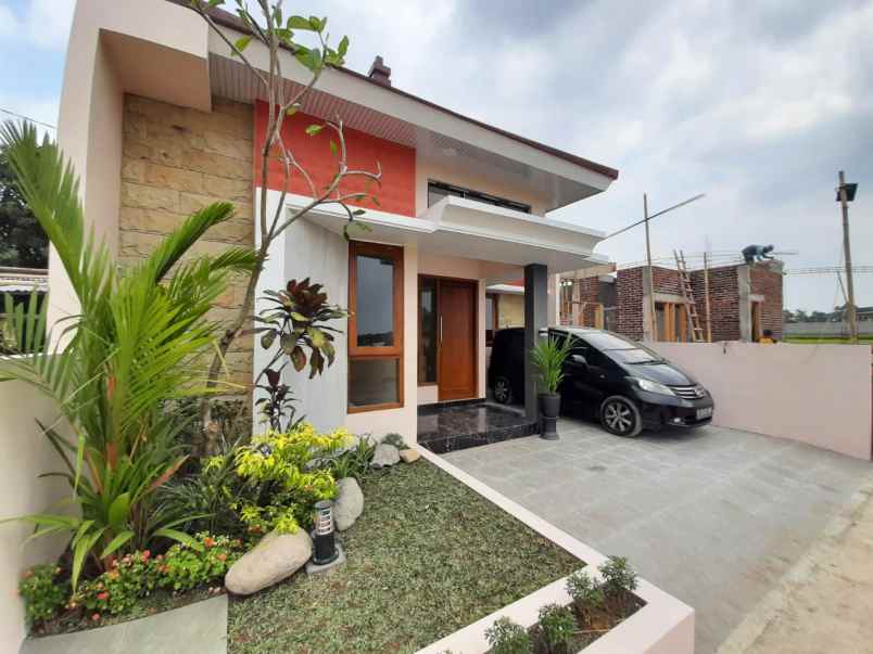 dijual rumah trighanggo