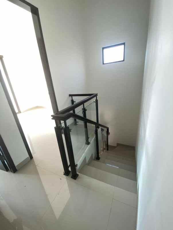 dijual rumah tugu sukmajaya kota depok