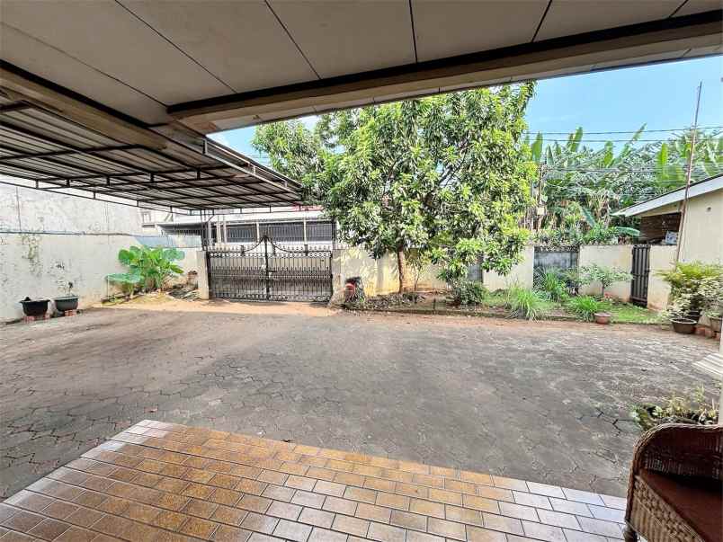 dijual rumah ulujami