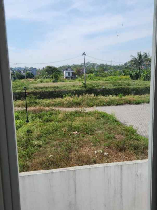 dijual rumah ungaran