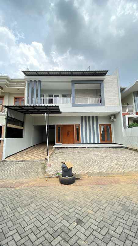 Rumah Dijual Villa Taman Telaga Citraland Surabaya Barat
