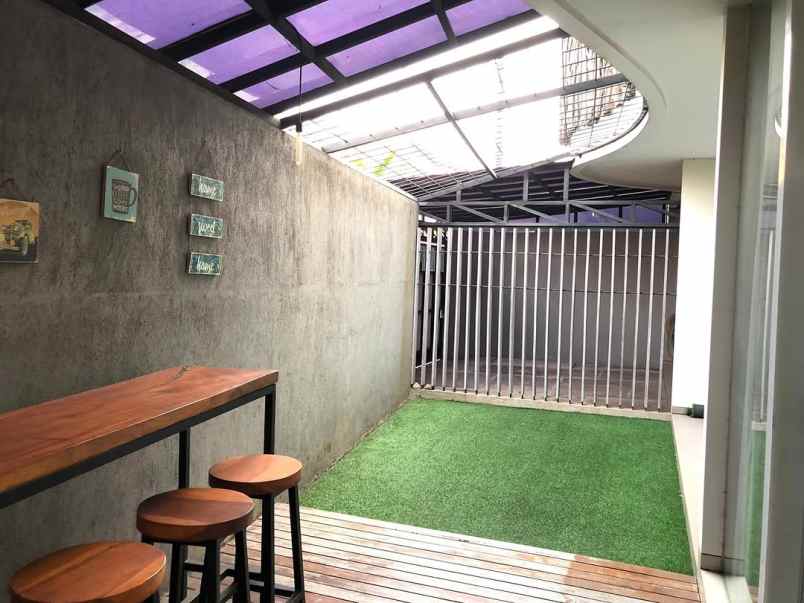 dijual rumah villasa townhouse setu kec