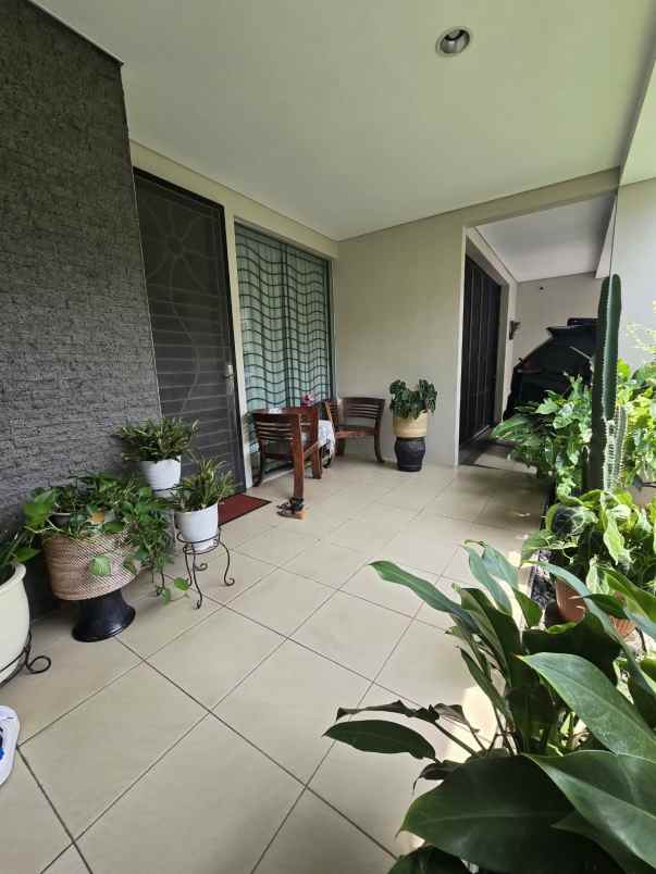 dijual rumah virginia lagoon